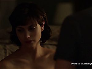 unbelievable Morena Baccarin looking jaw-dropping naked on film